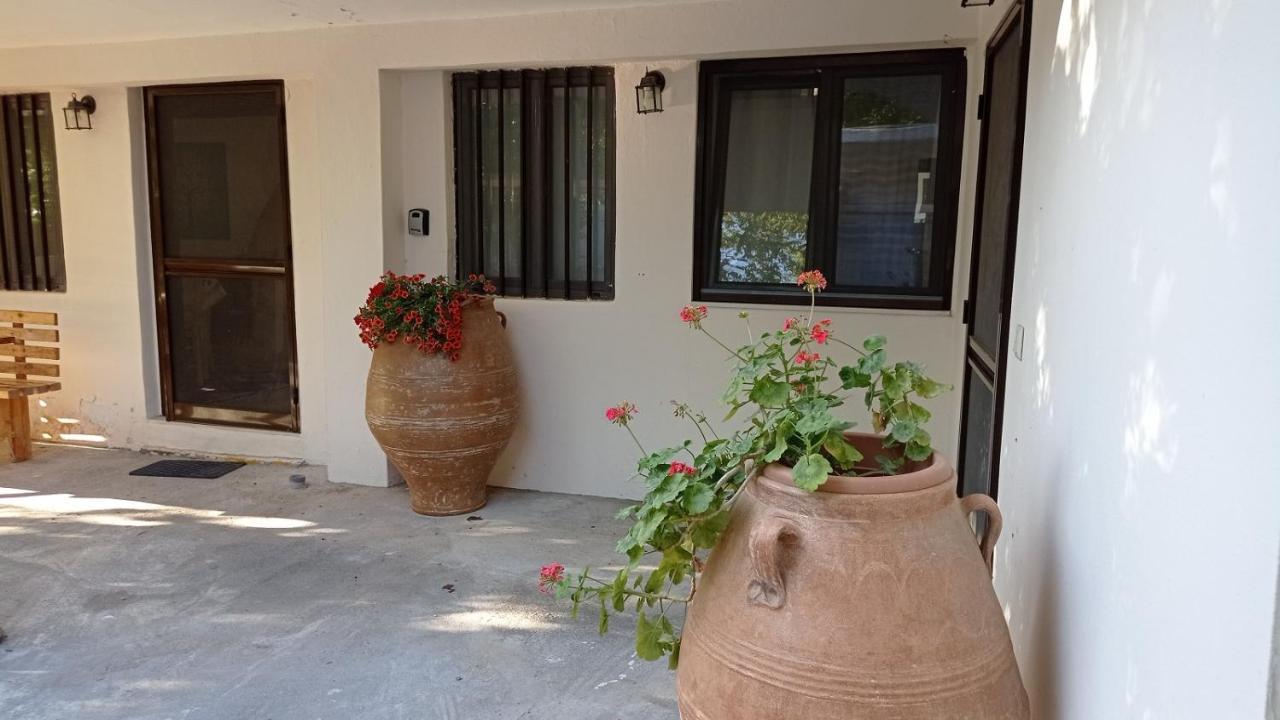 Villatzer - Traditional House With Fireplace And Garden Tzermiádon Exterior foto